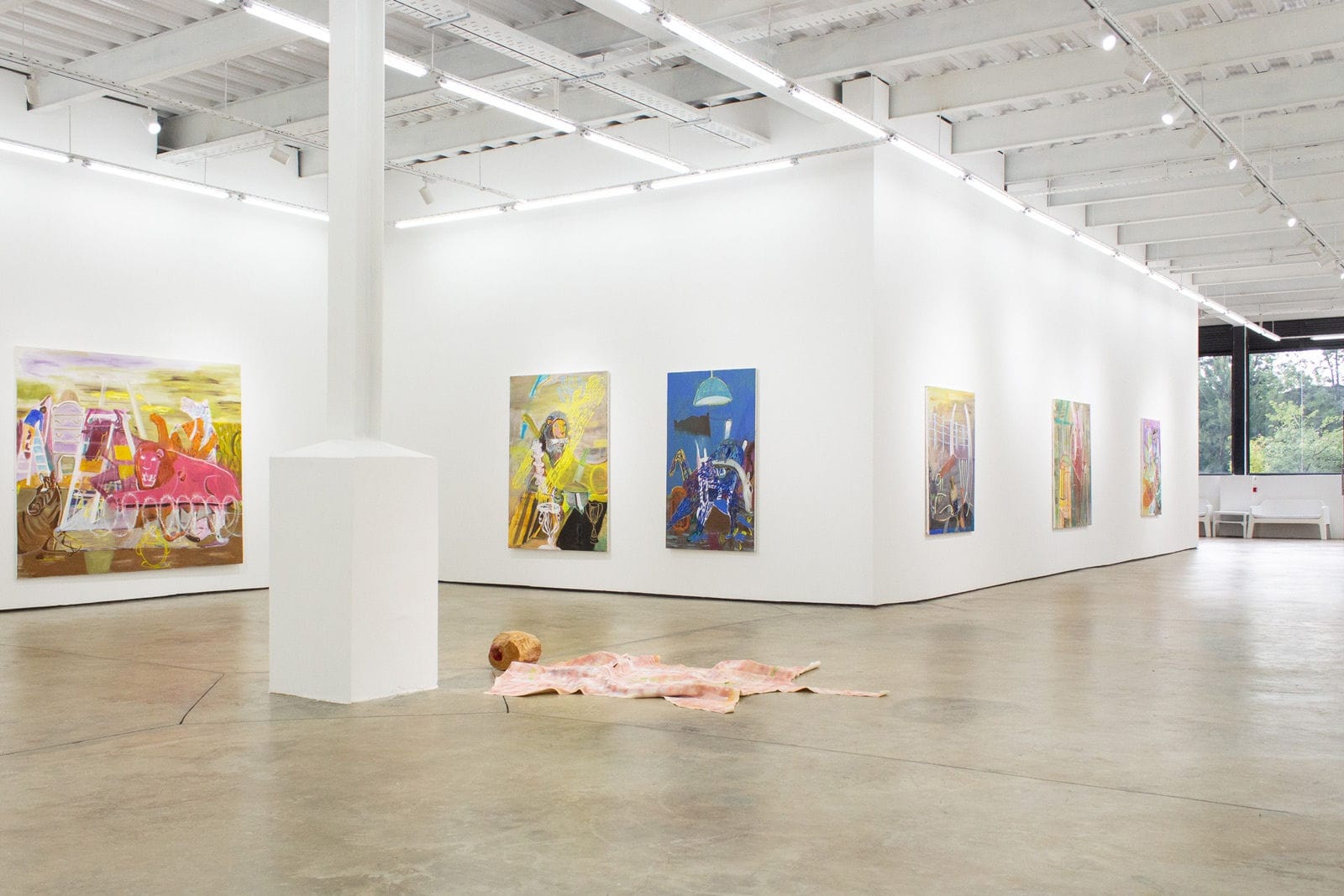 Circle Art Gallery