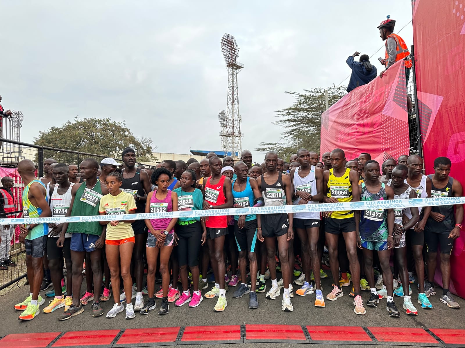 Runners at the start line of a road race in Nairobi (file photo, 2023).