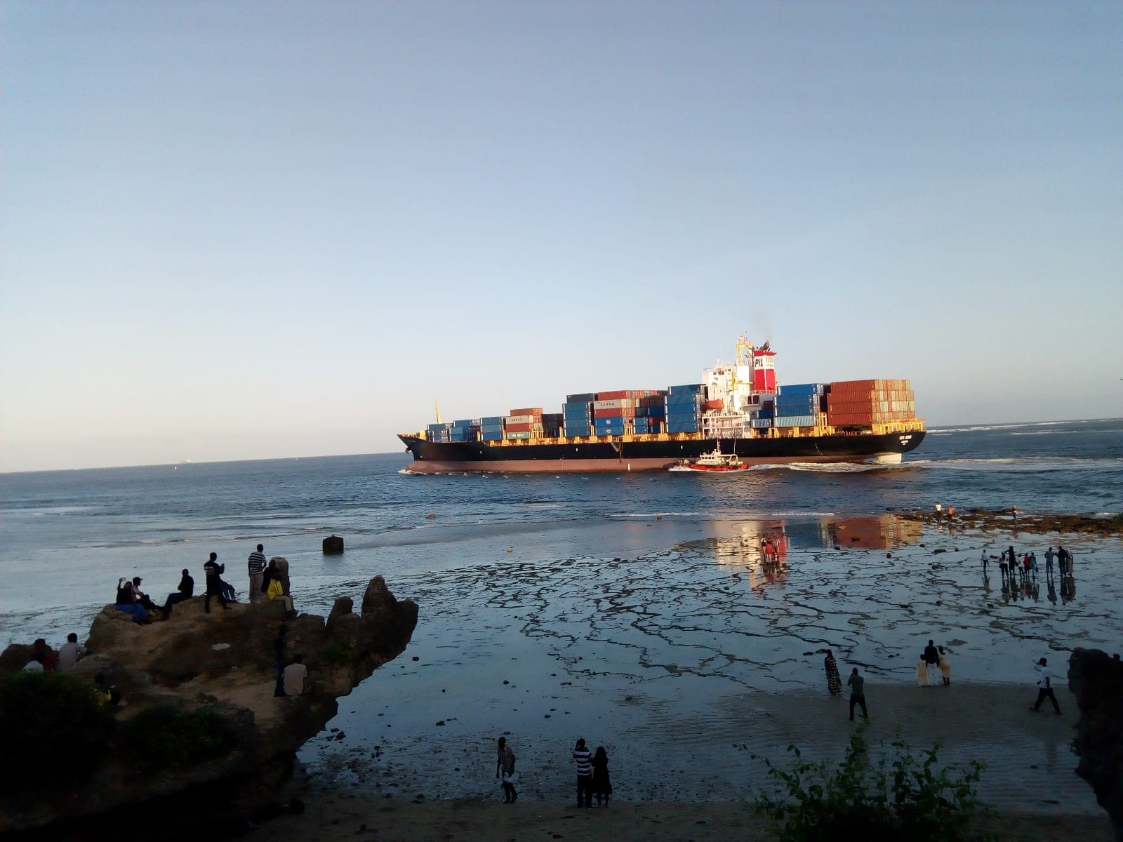 A container ship leaving Mombasa port, Kenya's main container gateway (file photo; not the MV Hamouna and not Lamu Port).